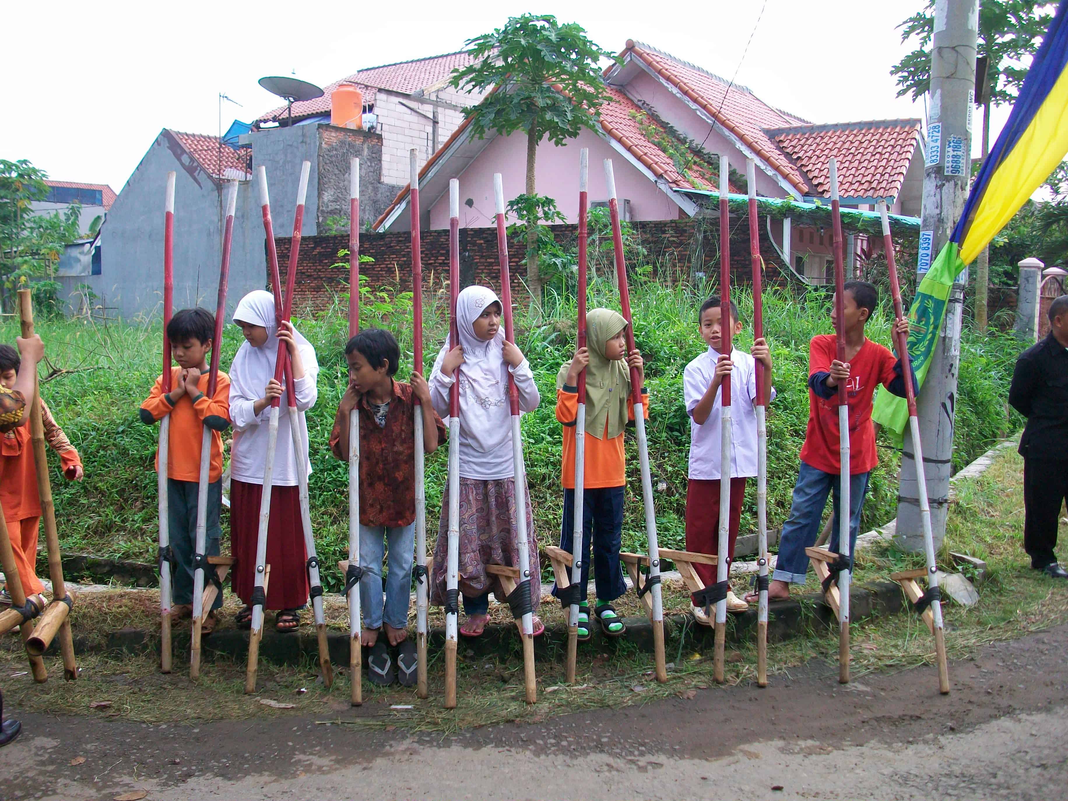 15 Traditional Indonesian Games and Activities - Facts of Indonesia3664 x 2748