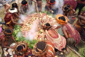 Papua Culture Indonesia - Traditions - FactsofIndonesia.com