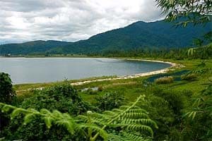 Top 15 Largest Lakes in Indonesia - FactsofIndonesia.com