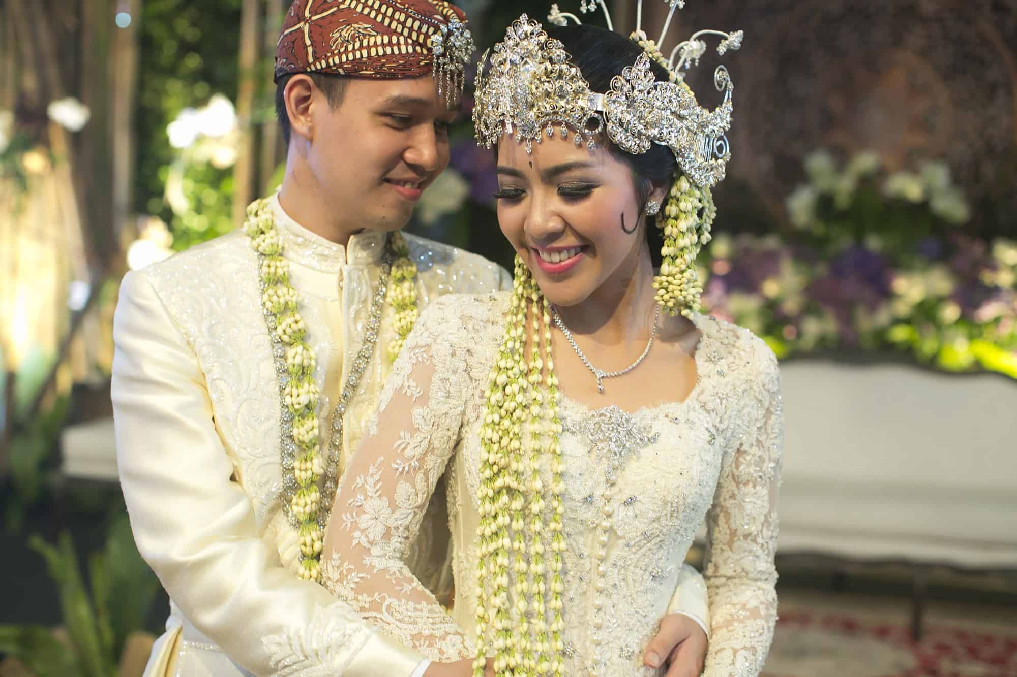 Sundanese Wedding Traditions - Ceremonies ...