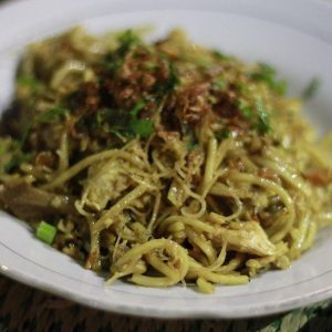Most Famous Yogyakarta Street Food (Bakmi Jowo)