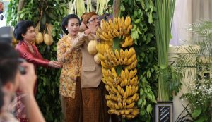 Pre-Marriage Rituals in Javanese Culture (Pasang Truwuhan)