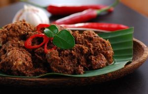 Indonesian Foods That Only Comes in Eid Al Fitr (Rendang)