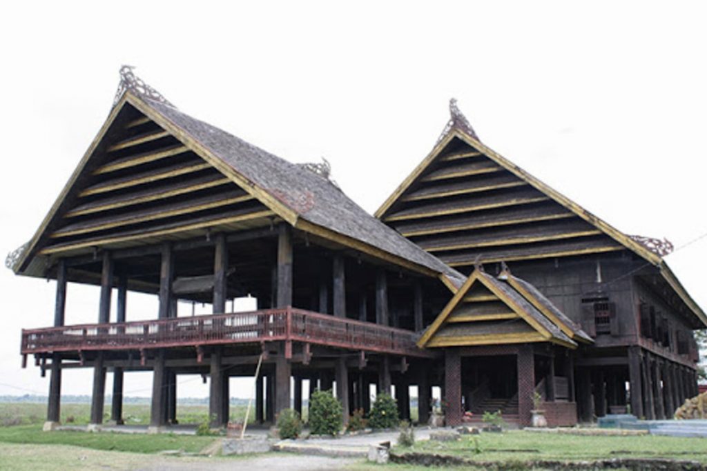 Stage House of Buginese