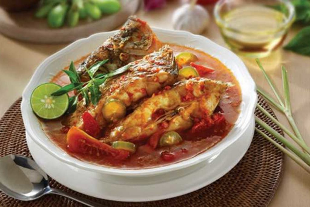 Patin Fish with Sour Spicy Sauce