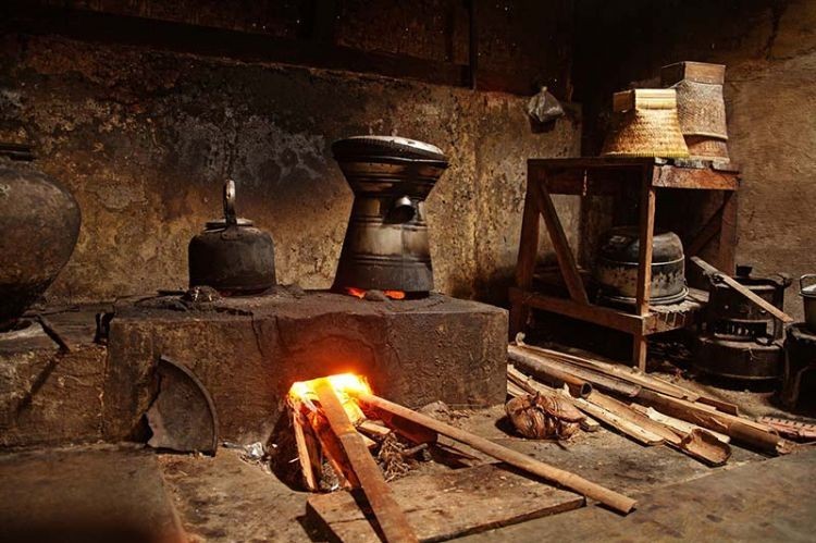 10 Common Indonesian Traditional Kitchen Tools - FactsofIndonesia.com