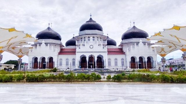 Indonesia Biggest Mosques