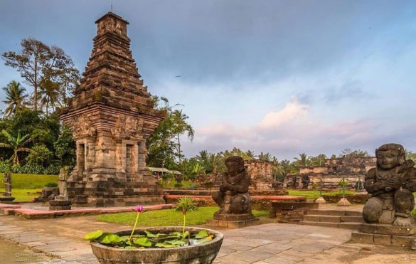 buddhist kingdom in indonesia