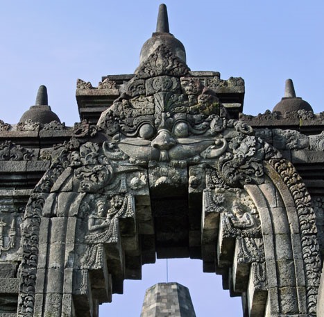Differences Between Hindu and Buddhist Temple in Indonesia