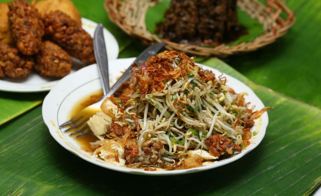  Must-Try Food in Bogor (Toge Goreng)