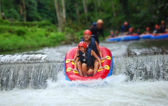 Extreme Sports in Bali (Water Tubing)