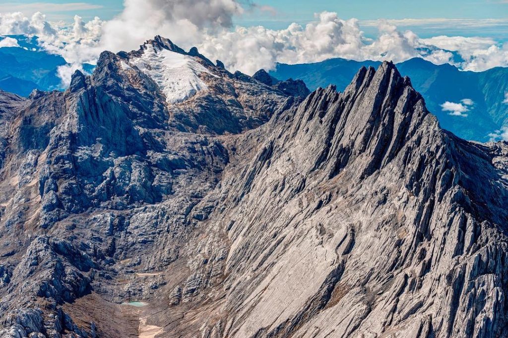 Beautiful Mountains In Indonesia