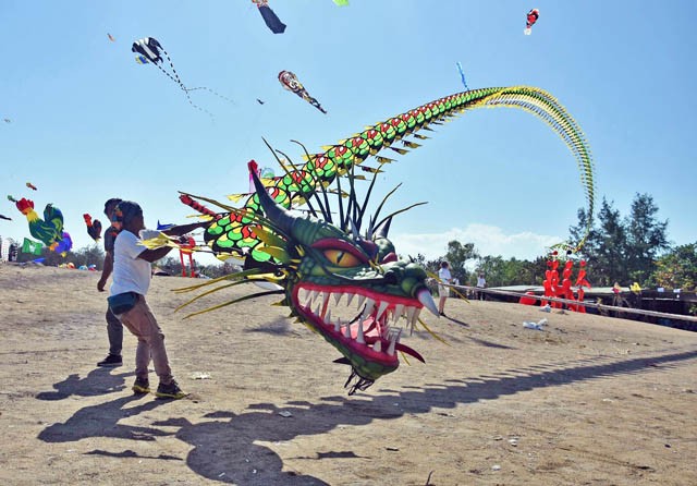 balinese traditions and festivals (kite festivals)