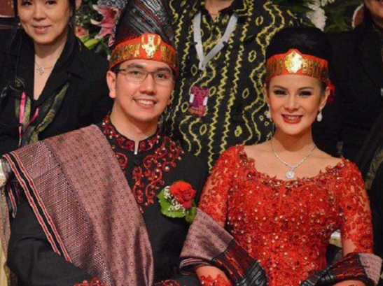 Indonesian Wedding Traditions