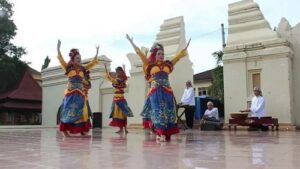 Traditional Dance from Banten