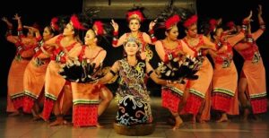 Traditional Dance of the Dayak East Kalimantan